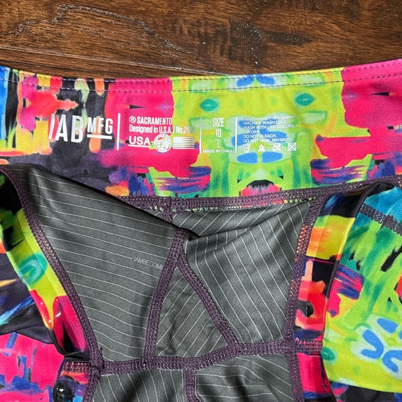 IAB short - Picture 3 of 4